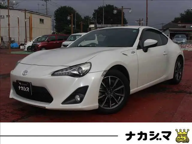 2015 Toyota 86 G (Vehicle inspection and maintenance included) White Coupe for sale, Japanese used car export - photo 1 of 20 | GULJI TRADERS