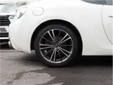 2015 Toyota 86 GT Limited, Full-segment SD Navigation, Backup Camera, BLITZ Tower Bar Pearl Coupe for sale, Japanese used car export - photo 17 of 33 | GULJI TRADERS