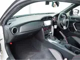 2015 Toyota 86 GT Limited, Full-segment SD Navigation, Backup Camera, BLITZ Tower Bar Pearl Coupe for sale, Japanese used car export - photo 25 of 33 | GULJI TRADERS