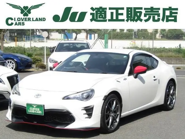 2015 Toyota 86 2.0 14R - photo 1 2015 Toyota 86 2.0 14R White Coupe for sale, Japanese used car export - photo 1 of 16 | GULJI TRADERS
