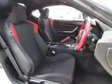 2015 Toyota 86 2.0 14R White Coupe for sale, Japanese used car export - photo 14 of 16 | GULJI TRADERS