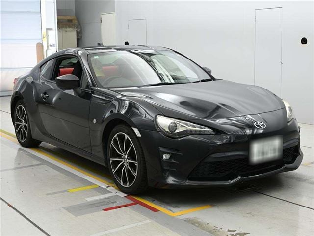 2016 Toyota 86 GT Coupe for sale, Japanese used car export - photo 1 of 16 | GULJI TRADERS