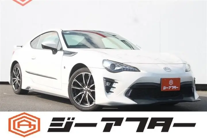 2016 Toyota 86 2.0GT Limited White Coupe for sale, Japanese used car export - photo 1 of 30 | GULJI TRADERS