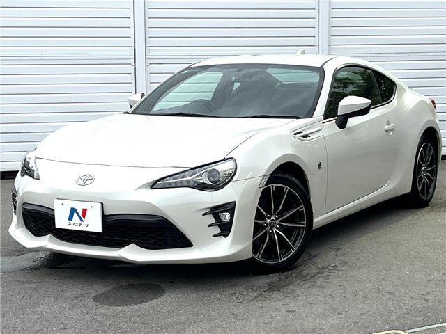 2017 Toyota 86 GT Coupe for sale, Japanese used car export - photo 1 of 30 | GULJI TRADERS