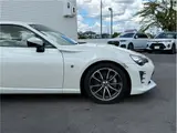 2017 Toyota 86 GT White Coupe for sale, Japanese used car export - photo 12 of 65 | GULJI TRADERS