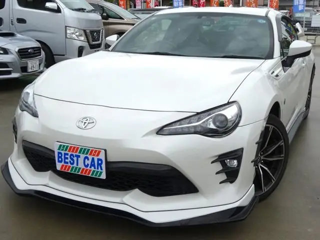 2018 Toyota 86 2.0 GT Limited White Coupe for sale, Japanese used car export - photo 1 of 47 | GULJI TRADERS