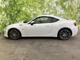 2018 Toyota 86 GT White Coupe for sale, Japanese used car export - photo 2 of 9 | GULJI TRADERS