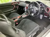 2018 Toyota 86 GT White Coupe for sale, Japanese used car export - photo 5 of 9 | GULJI TRADERS