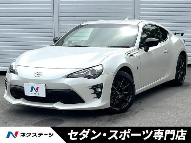 2018 Toyota 86 GT Limited Black Package - photo 1 2018 Toyota 86 GT Limited Black Package White Coupe for sale, Japanese used car export - photo 1 of 9 | GULJI TRADERS