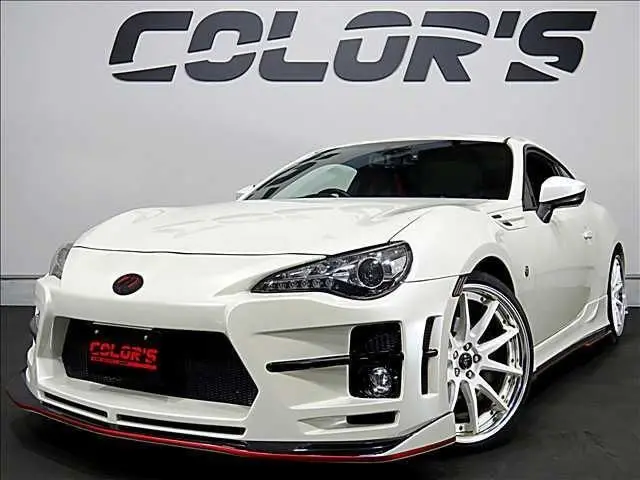 2019 Toyota 86 GT White Coupe for sale, Japanese used car export - photo 1 of 9 | GULJI TRADERS