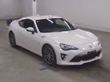 2019 Toyota 86 GT Pearl Coupe for sale, Japanese used car export - photo 1 of 5 | GULJI TRADERS