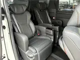 2025 Toyota Alphard Z ◆Improved model◆Spare tire◆Independent left and right moonroof Pearl Van for sale, Japanese used car export - photo 23 of 43 | GULJI TRADERS