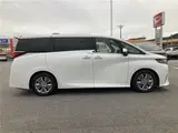 2025 Toyota Alphard Z Pearl Van for sale, Japanese used car export - photo 12 of 39 | GULJI TRADERS