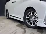 2025 Toyota Alphard 2.5 Z White Van for sale, Japanese used car export - photo 38 of 49 | GULJI TRADERS