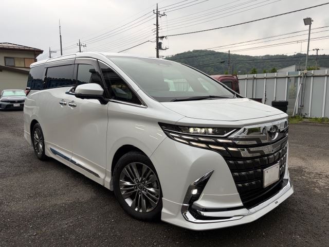 2025 Toyota Alphard Van for sale, Japanese used car export - photo 1 of 38 | GULJI TRADERS