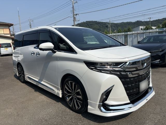 2025 Toyota Alphard Van for sale, Japanese used car export - photo 1 of 38 | GULJI TRADERS
