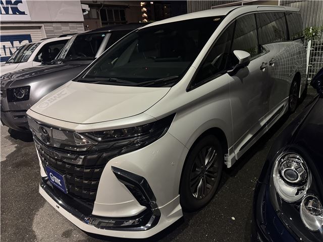 2025 Toyota Alphard Z - photo 1 2025 Toyota Alphard Z Van for sale, Japanese used car export - photo 1 of 3 | GULJI TRADERS
