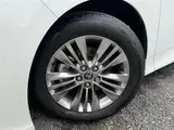 2025 Toyota Alphard 2.5 Z 7 people Pearl Van for sale, Japanese used car export - photo 2 of 10 | GULJI TRADERS
