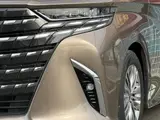 2025 Toyota Alphard 2.5 Z 7 people 4WD Gold Van for sale, Japanese used car export - photo 10 of 24 | GULJI TRADERS