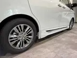 2026 Toyota Alphard 2.5 Z 4WD White Van for sale, Japanese used car export - photo 45 of 73 | GULJI TRADERS
