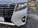 2015 Toyota Alphard Hybrid Lounge Van for sale, Japanese used car export - photo 12 of 68 | GULJI TRADERS