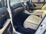 2015 Toyota Alphard Hybrid Lounge Van for sale, Japanese used car export - photo 27 of 68 | GULJI TRADERS