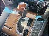 2015 Toyota Alphard Hybrid Lounge 4WD Van for sale, Japanese used car export - photo 14 of 26 | GULJI TRADERS