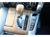 2015 Toyota Alphard Hybrid Lounge 4WD Van for sale, Japanese used car export - photo 33 of 80 | GULJI TRADERS