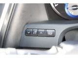 2015 Toyota Alphard Hybrid Lounge 4WD Van for sale, Japanese used car export - photo 41 of 80 | GULJI TRADERS