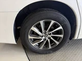 2015 Toyota Alphard Hybrid Executive Lounge Van for sale, Japanese used car export - photo 32 of 50 | GULJI TRADERS