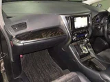 2015 Toyota Alphard Hybrid 4WD Hybrid SR Van for sale, Japanese used car export - photo 5 of 9 | GULJI TRADERS