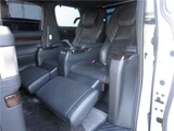 2016 Toyota Alphard Hybrid Lounge SP Van for sale, Japanese used car export - photo 65 of 80 | GULJI TRADERS