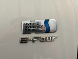 2016 Toyota Alphard Hybrid Lounge Van for sale, Japanese used car export - photo 11 of 50 | GULJI TRADERS