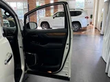 2016 Toyota Alphard Hybrid Lounge Van for sale, Japanese used car export - photo 42 of 50 | GULJI TRADERS