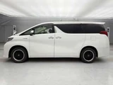2016 Toyota Alphard Hybrid X 4WD Van for sale, Japanese used car export - photo 5 of 10 | GULJI TRADERS