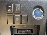 2016 Toyota Alphard Hybrid Hybrid 2.5 G E-Four 4WD Van for sale, Japanese used car export - photo 17 of 20 | GULJI TRADERS