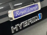 2017 Toyota Alphard Hybrid Lounge Van for sale, Japanese used car export - photo 21 of 46 | GULJI TRADERS