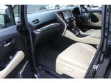 2017 Toyota Alphard Hybrid Hybrid 2.5 G E-Four 4WD Van for sale, Japanese used car export - photo 59 of 72 | GULJI TRADERS