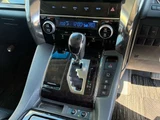 2018 Toyota Alphard Hybrid Hybrid 2.5 SR E-Four 4WD Van for sale, Japanese used car export - photo 19 of 57 | GULJI TRADERS