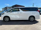 2018 Toyota Alphard Hybrid Hybrid 2.5 SR E-Four 4WD Van for sale, Japanese used car export - photo 32 of 57 | GULJI TRADERS