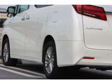 2018 Toyota Alphard Hybrid Hybrid 2.5 G E-Four 4WD Van for sale, Japanese used car export - photo 24 of 79 | GULJI TRADERS