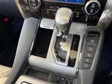 2018 Toyota Alphard Hybrid Hybrid 2.5 Lounge S E-Four 4WD Van for sale, Japanese used car export - photo 40 of 68 | GULJI TRADERS