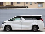 2018 Toyota Alphard Hybrid Lounge Van for sale, Japanese used car export - photo 14 of 63 | GULJI TRADERS