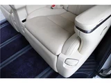 2018 Toyota Alphard Hybrid Lounge Van for sale, Japanese used car export - photo 39 of 63 | GULJI TRADERS