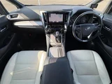 2018 Toyota Alphard Hybrid Lounge S 4WD Van for sale, Japanese used car export - photo 3 of 24 | GULJI TRADERS