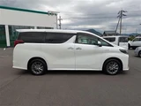 2018 Toyota Alphard Hybrid Lounge S 4WD Van for sale, Japanese used car export - photo 19 of 24 | GULJI TRADERS