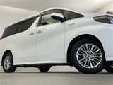 2018 Toyota Alphard Hybrid SR 4WD Van for sale, Japanese used car export - photo 18 of 24 | GULJI TRADERS