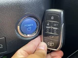 2018 Toyota Alphard Hybrid SR 4WD Van for sale, Japanese used car export - photo 20 of 24 | GULJI TRADERS