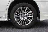 2018 Toyota Alphard Hybrid 2.5 G 4WD Van for sale, Japanese used car export - photo 18 of 30 | GULJI TRADERS