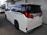 2018 Toyota Alphard Hybrid Lounge S 2.5ExecutiveS Van for sale, Japanese used car export - photo 2 of 24 | GULJI TRADERS